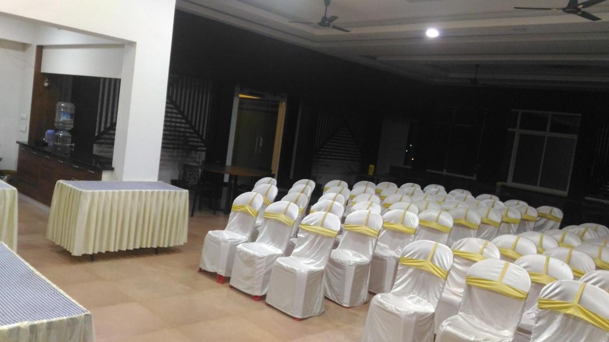The Southgate Business Hotel Thiruvananthapuram Exterior foto
